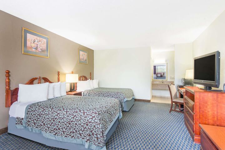 Room 4 of 14