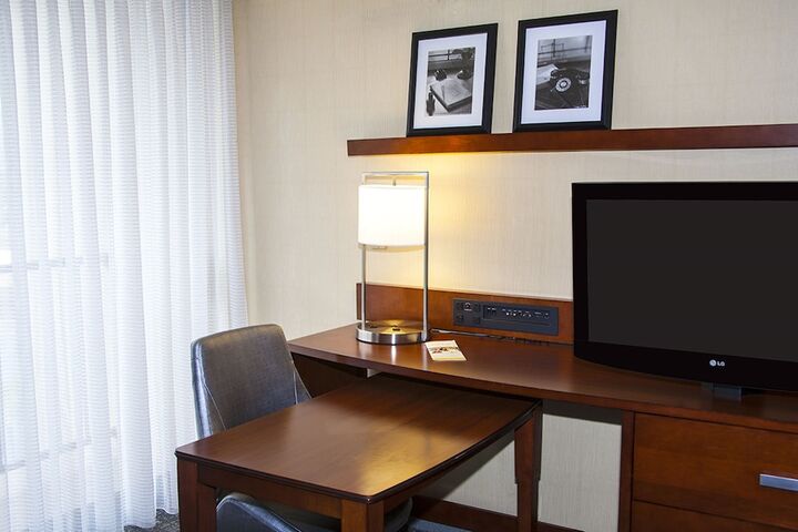 Room 5 of 22