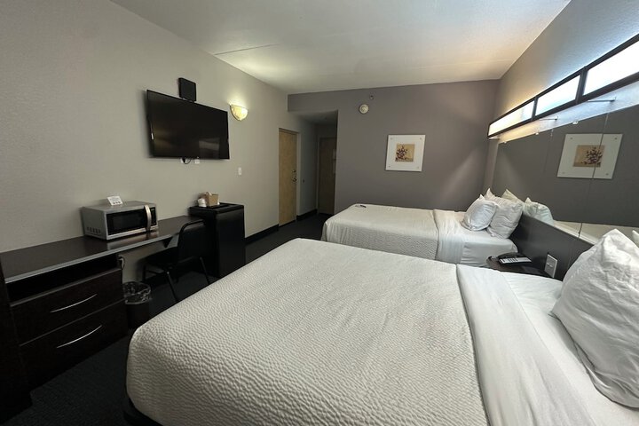 Microtel Inn & Suites by Wyndham Quincy Downtown / River Area
