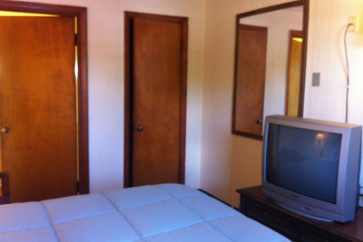 Green Crest Motel