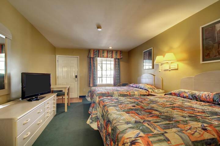 Room 20 of 33