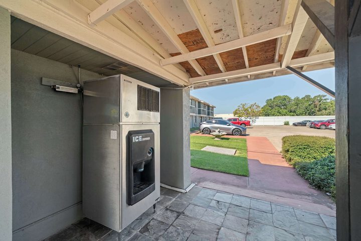Americas Best Value Inn & Suites Brenham