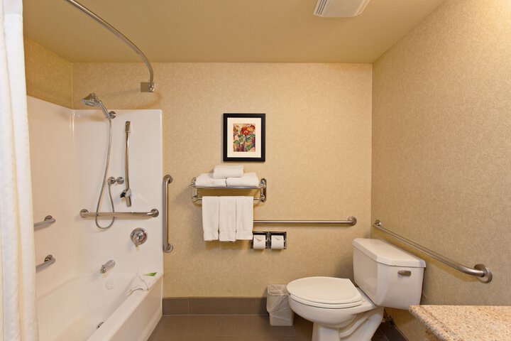 Room 9 of 30