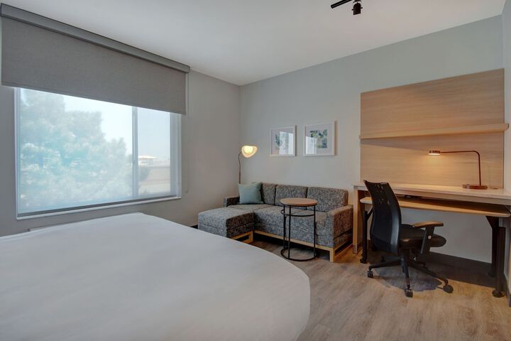 Room 22 of 35
