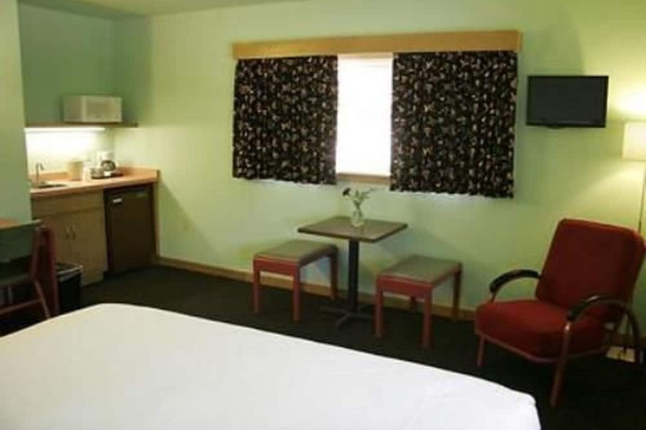 Room 16 of 75