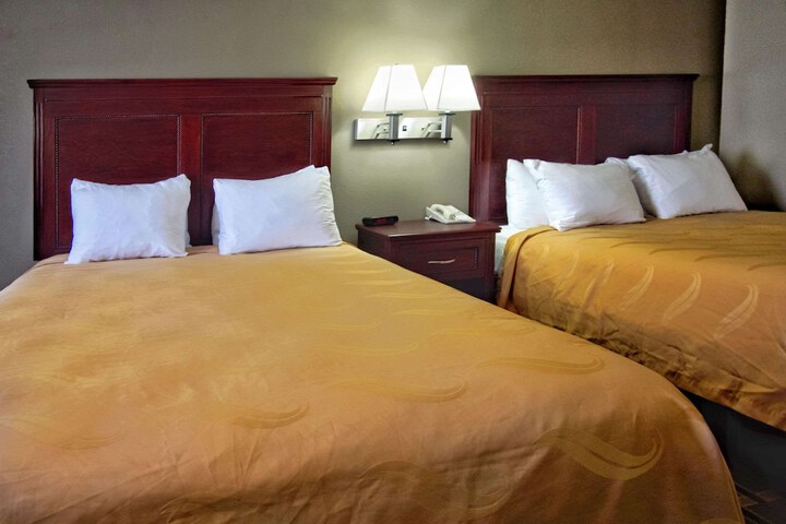 Room 18 of 43