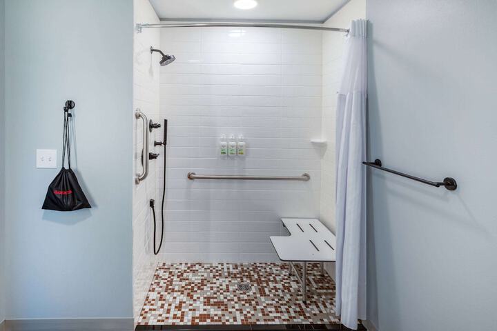 Americinn by Wyndham Mountain Home