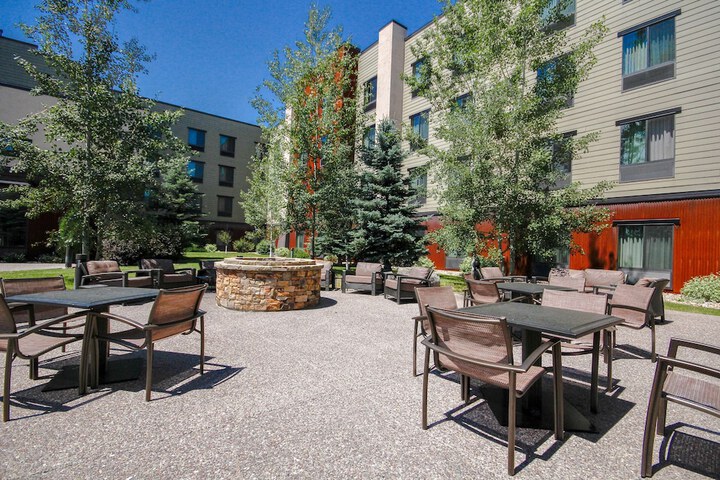 Terrace/Patio 37 of 40