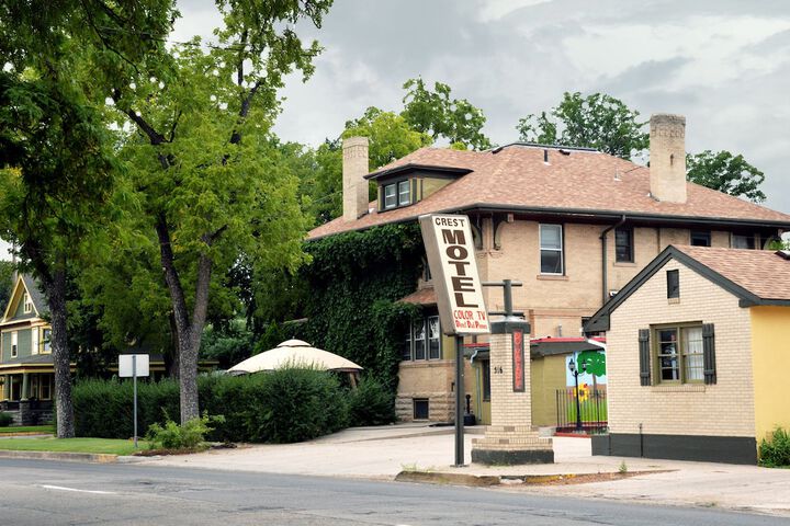 Hotel 5 of 40