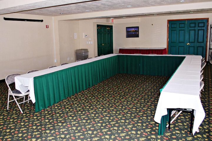 Country Inn & Suites by Radisson West Valley City, UT