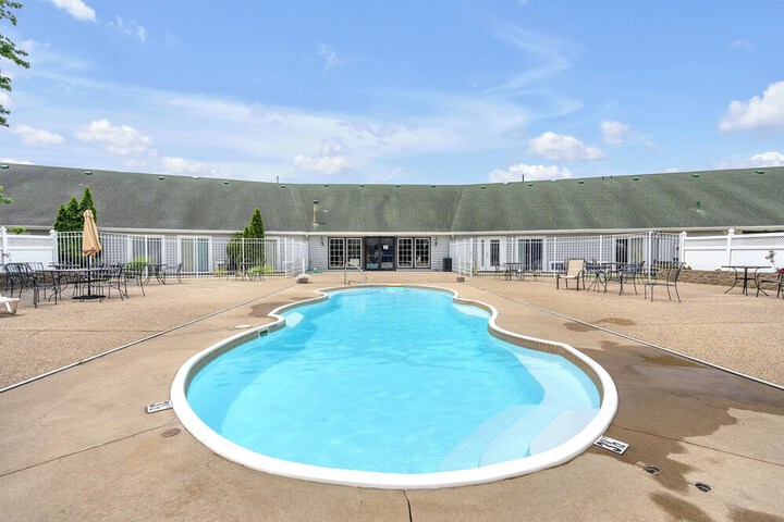 Indiana Beach Hotel and Banquet Hall