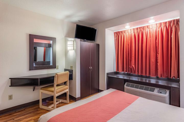 Room 21 of 30