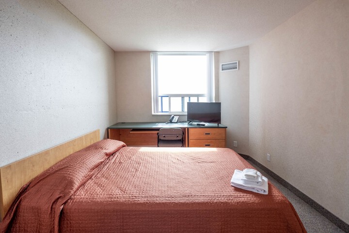 Residence & Conference Centre - Barrie