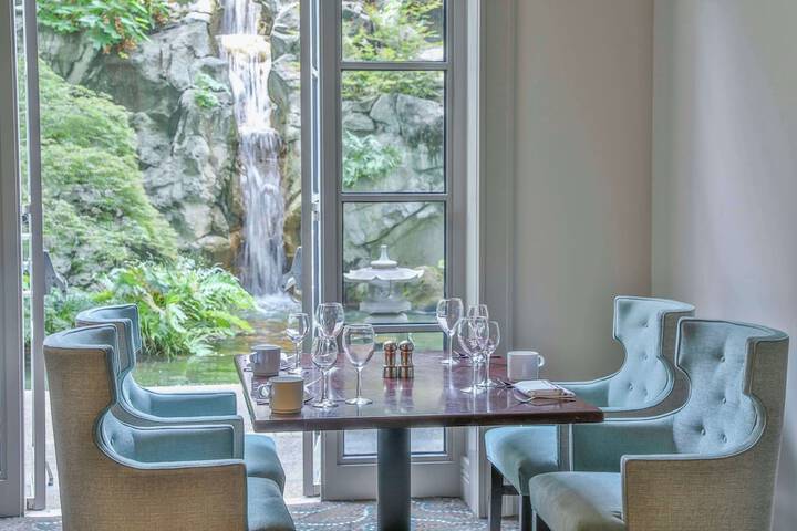 Dining 63 of 74