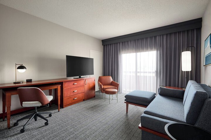 Courtyard by Marriott St. Louis Creve Coeur