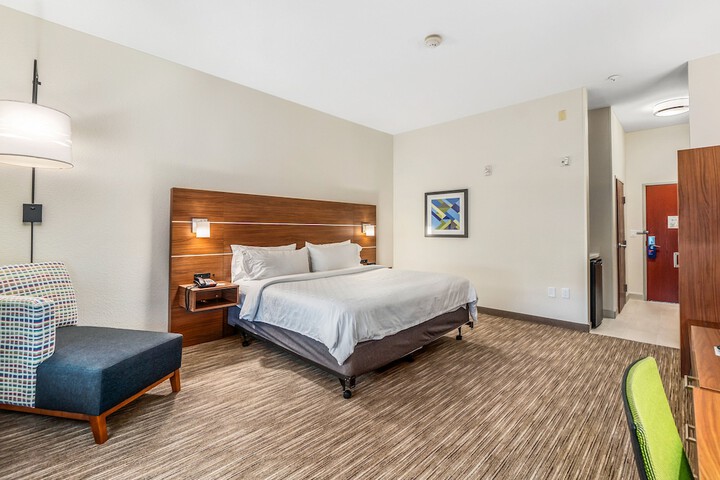Holiday Inn Express Suites Van Buren-Ft Smith Area by IHG