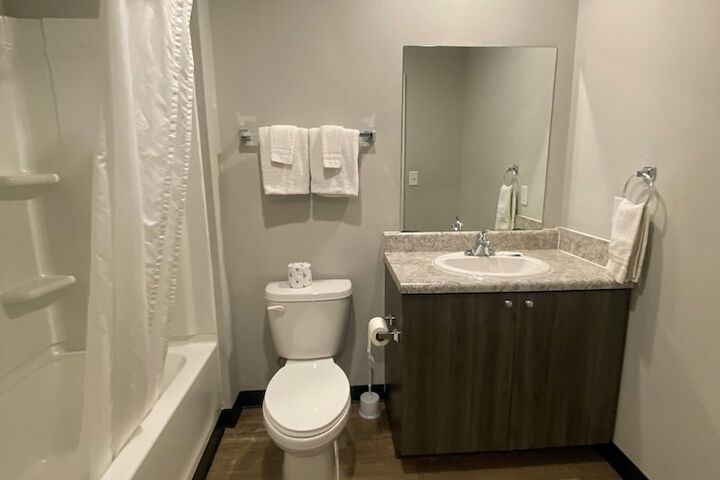 Room 13 of 27