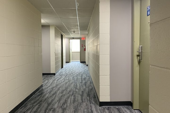 Ballroom/Hall 78 of 82