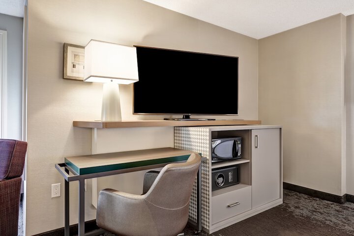 Room 46 of 77