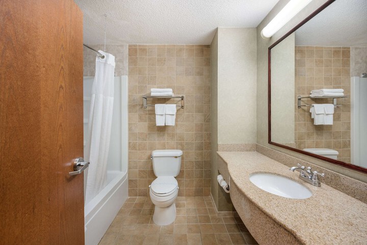 Room 20 of 32