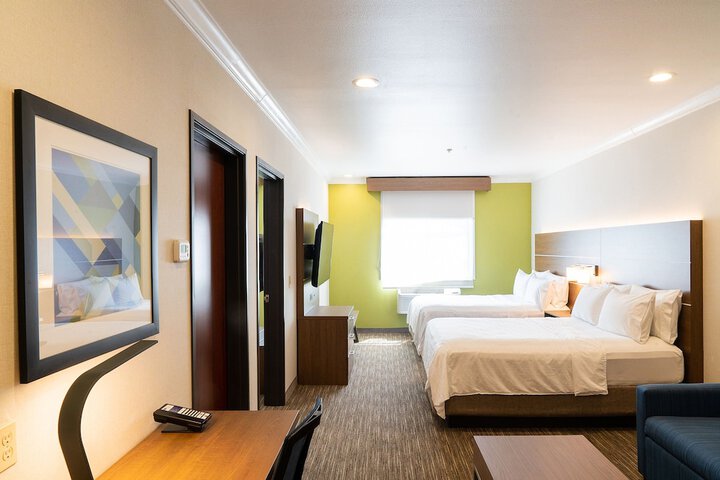 Room 42 of 63
