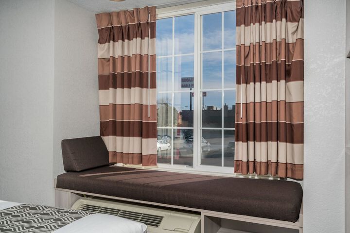 Room 7 of 23