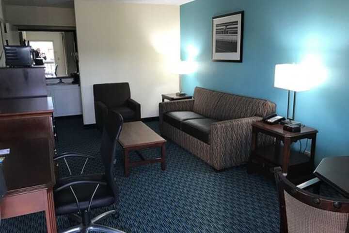 Room 14 of 22