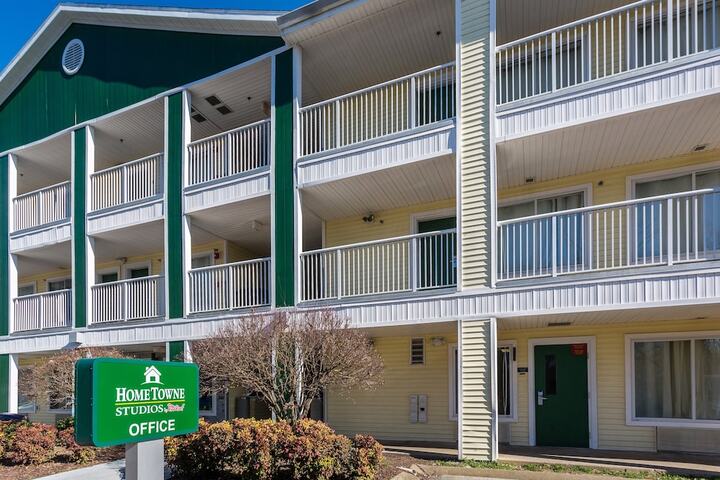 Hotel 8 of 25