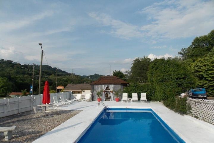 Pool 5 of 38