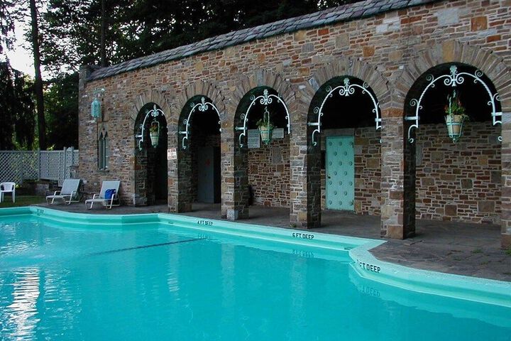 INN AT THE BEECHES