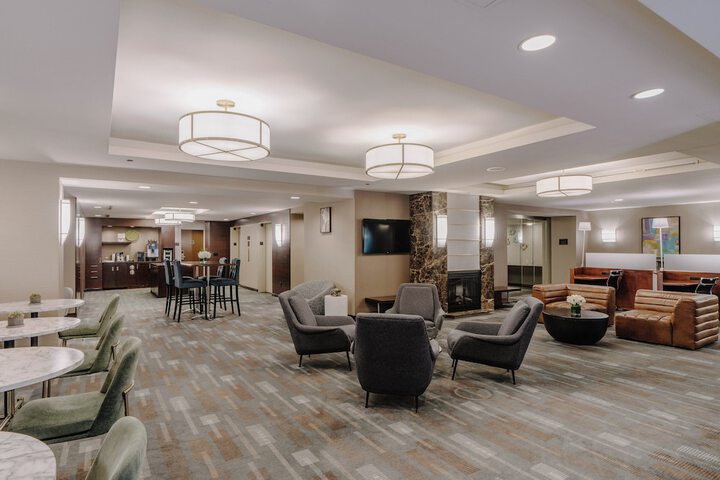 Business Center 54 of 62