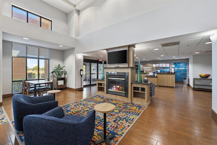 Hampton Inn & Suites Madera