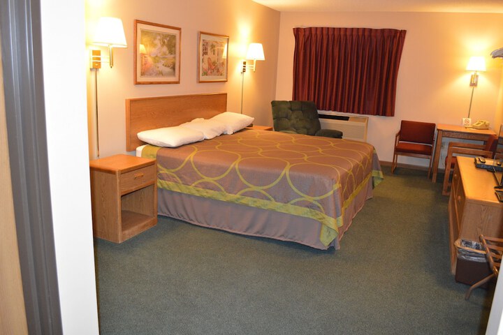 Room 36 of 40