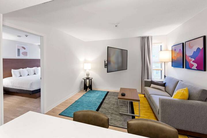 Room 54 of 75