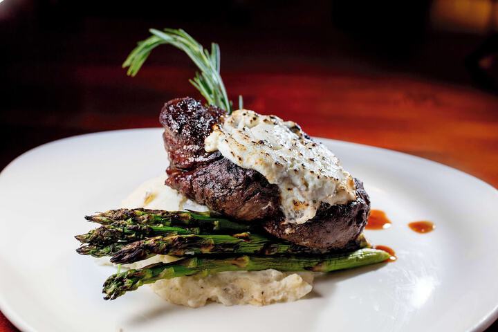 Dining 121 of 152