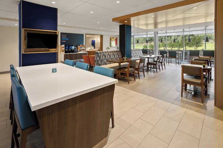 Breakfast/Coffee Service 35 of 42