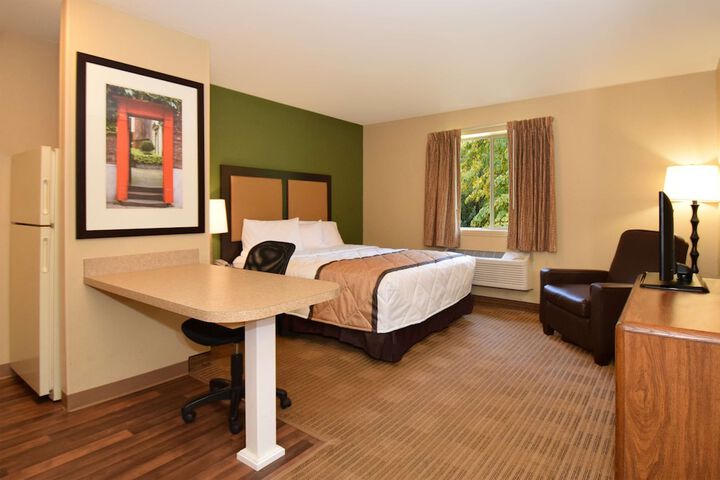 Extended Stay America Select Suites St. Louis Earth City