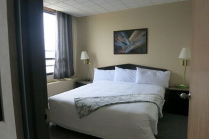 Travelodge by Wyndham Conference Centre & Suites Whitecourt