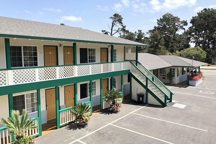 Hotel 4 of 36