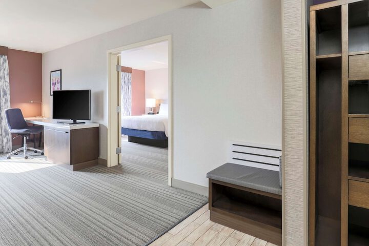 Room 18 of 53