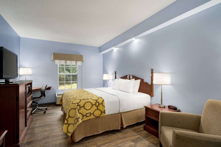 Room 12 of 29