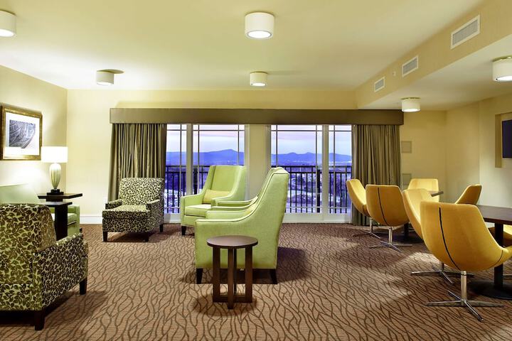 Hilton Garden Inn Roanoke