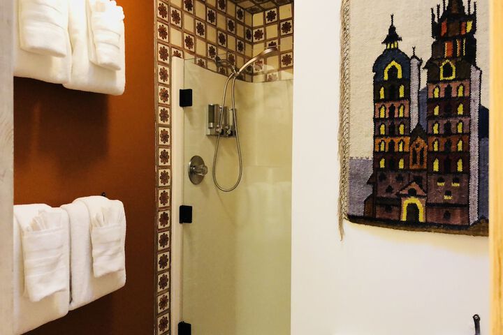 Room 40 of 80
