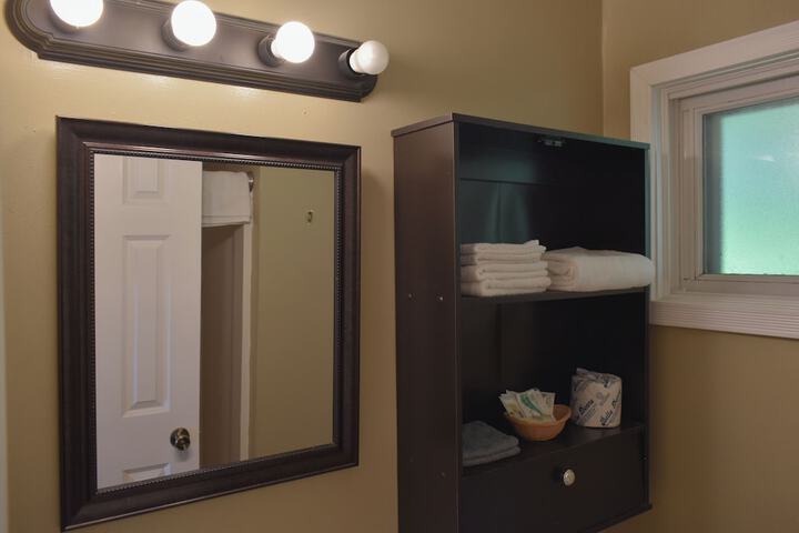 Room 9 of 15