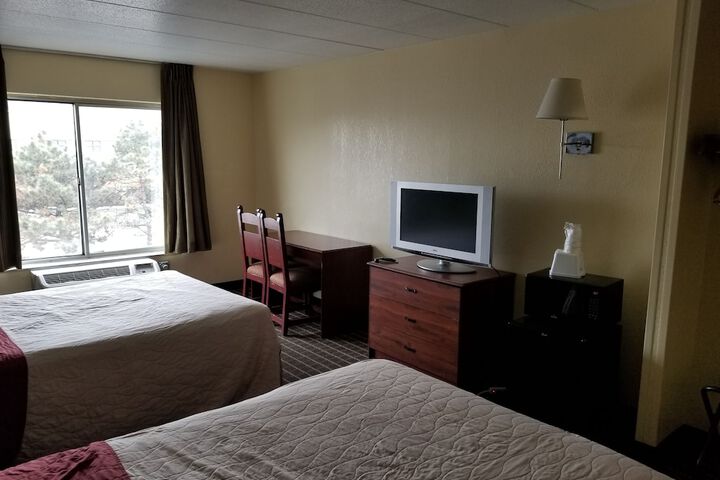 Room 15 of 25