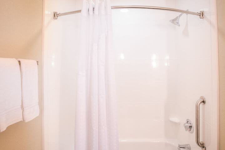 Holiday Inn Express Wichita South by IHG