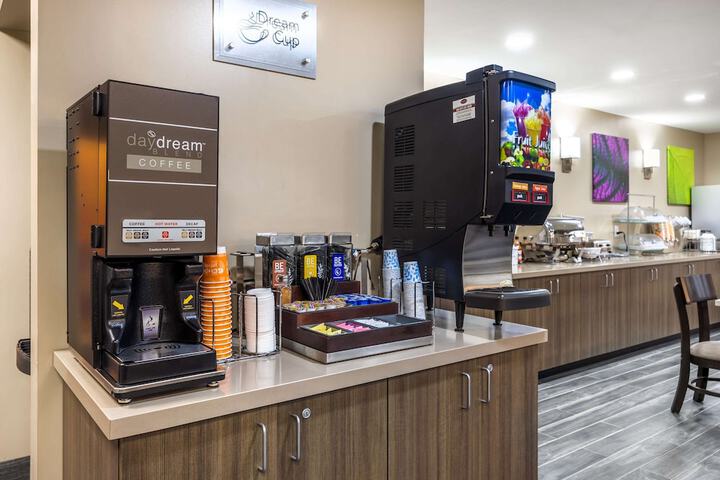 Breakfast/Coffee Service 31 of 33