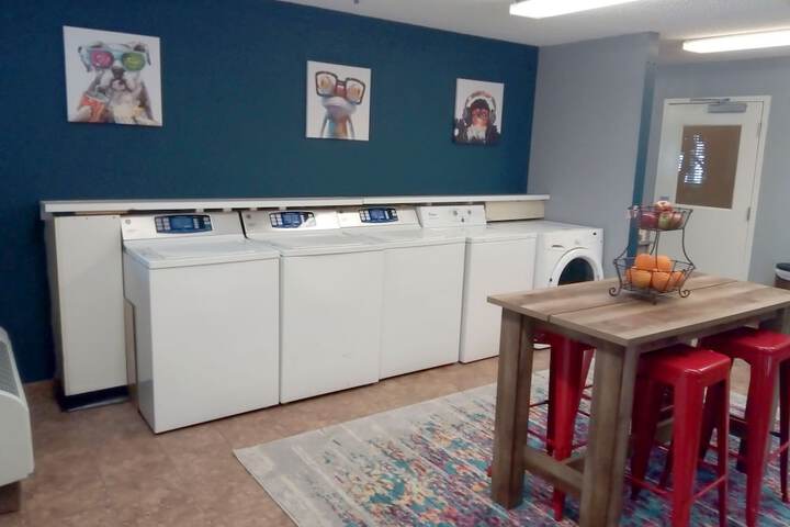 Room 10 of 20