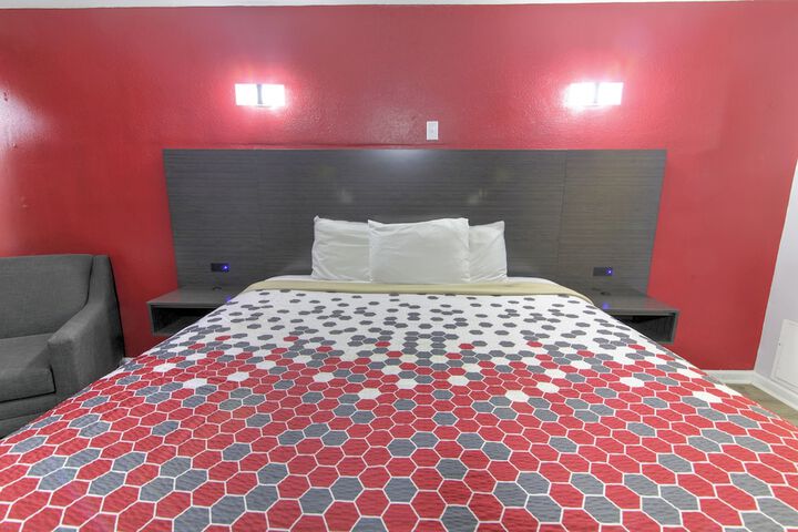 Room 10 of 21