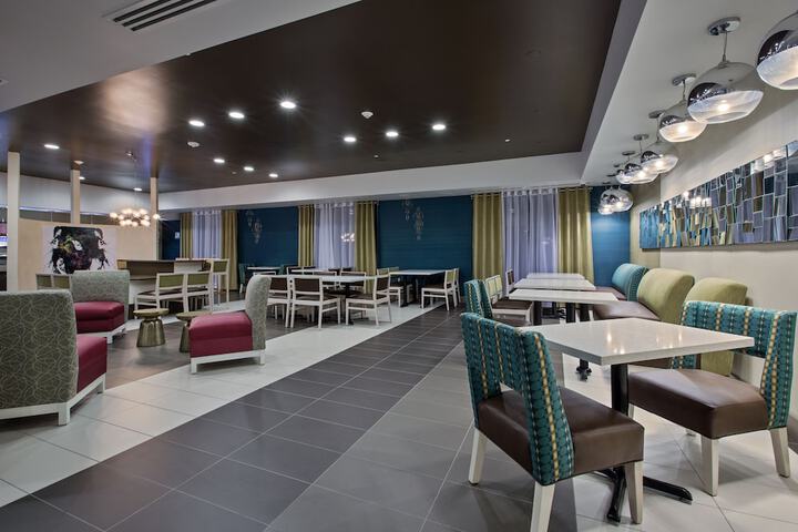 Holiday Inn Express Hotel & Suites Carlisle-Harrisburg Area by IHG